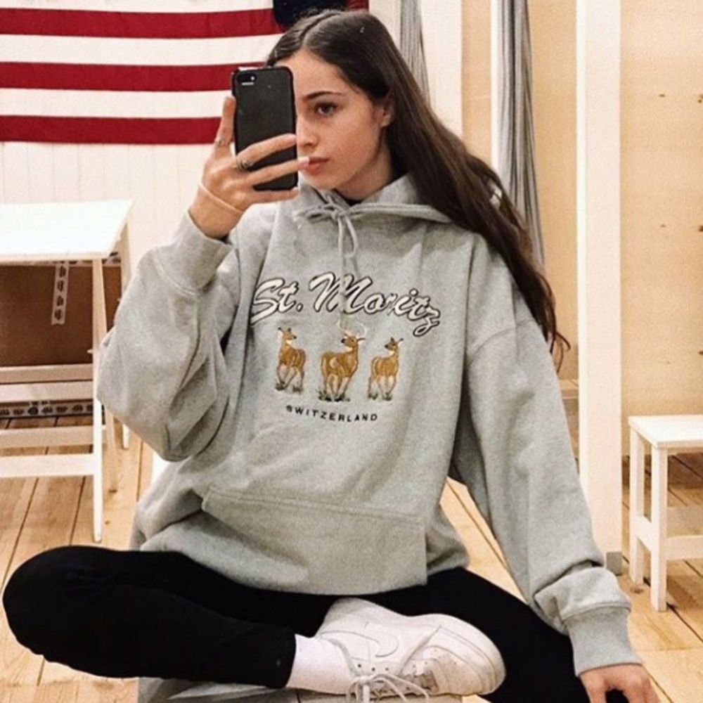 Brandy Melville Rare St. Moritz Hoodie ♡